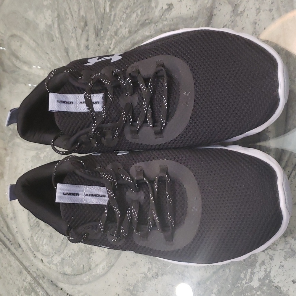 Under Armour Charged Womens Shoe Lace Up Sneakers Black Trainers Size 9.5 - Picture 10 of 11